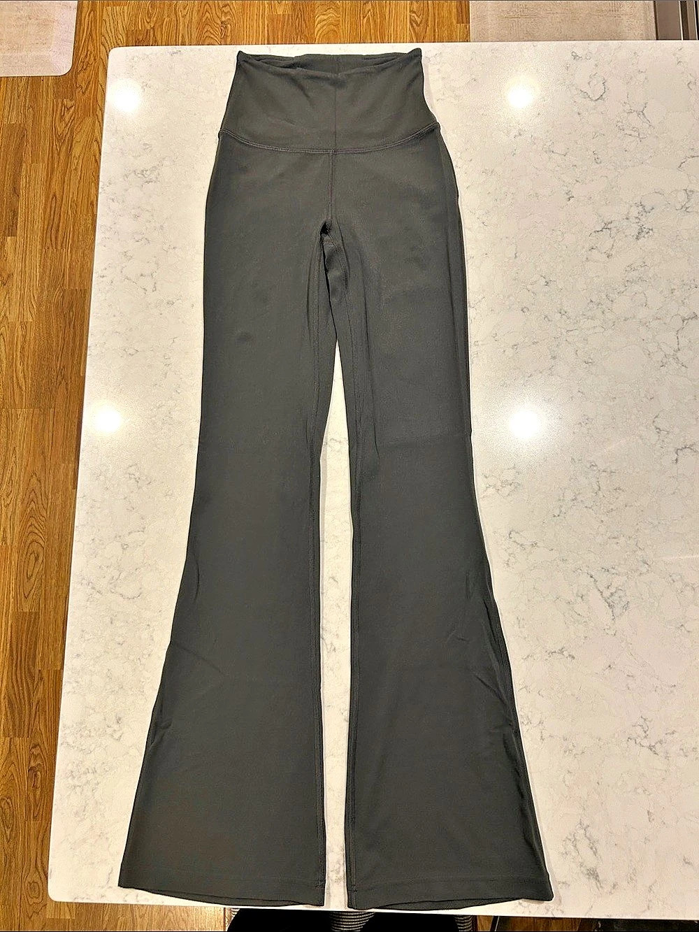 lululemon high rise flared leggings, size 0